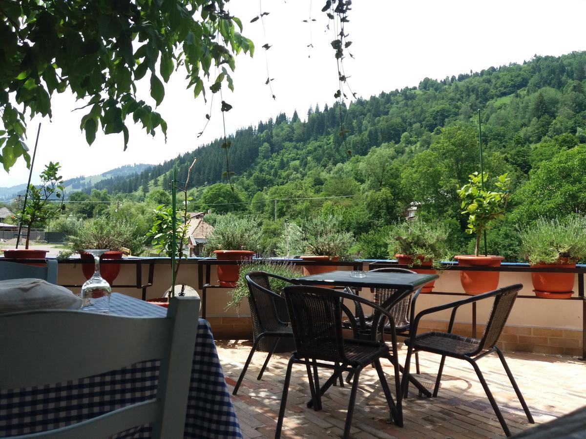 Pensiunea Total Ceahlău Esterno foto